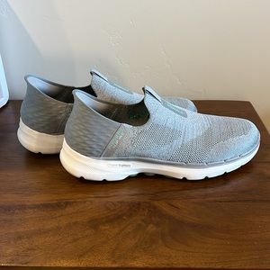 SKECHERS Go Walk Slip Ins Size 10